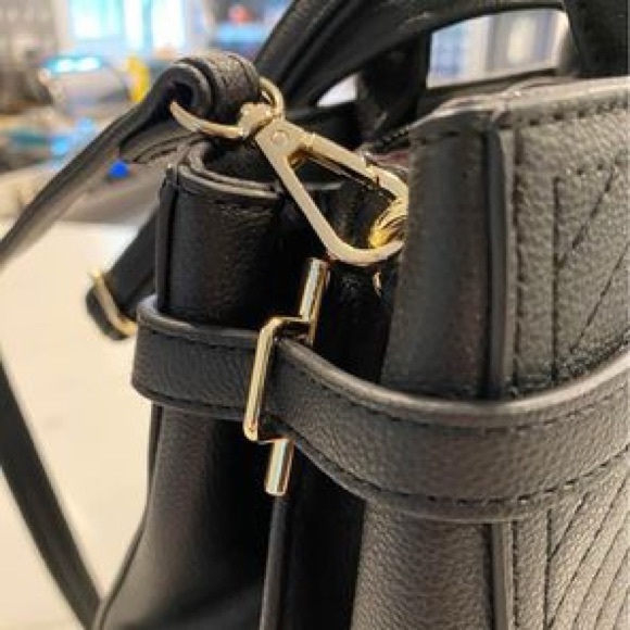 Susen | Handbag Cross Body Strap purse I Black with gold details | New - Picture 4 of 10